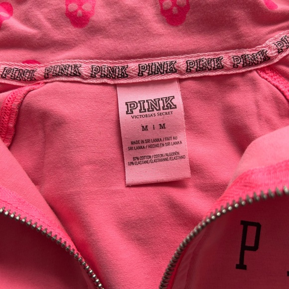 PINK VS Workout pull over sweater Size medium - Picture 3 of 4